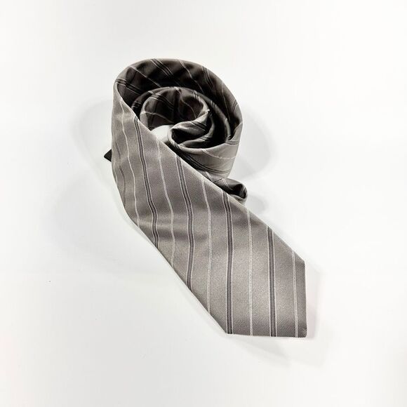 Hugo Boss Grey stripe tie NWT